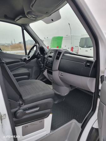 Mercedes-Benz Sprinter 316 CDI MAXI XXL An Model 2017 Climă Senzori de parcare față și spate Pilot automat Talpă de urcare spate - 6