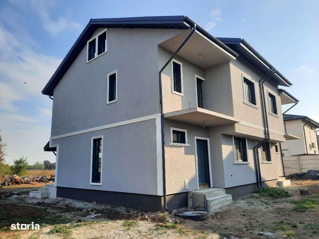 FARA COMISION in Bacu aproape de padure casa cu 4 camere 3 bai P+1+M - Imagine principală: 1/10