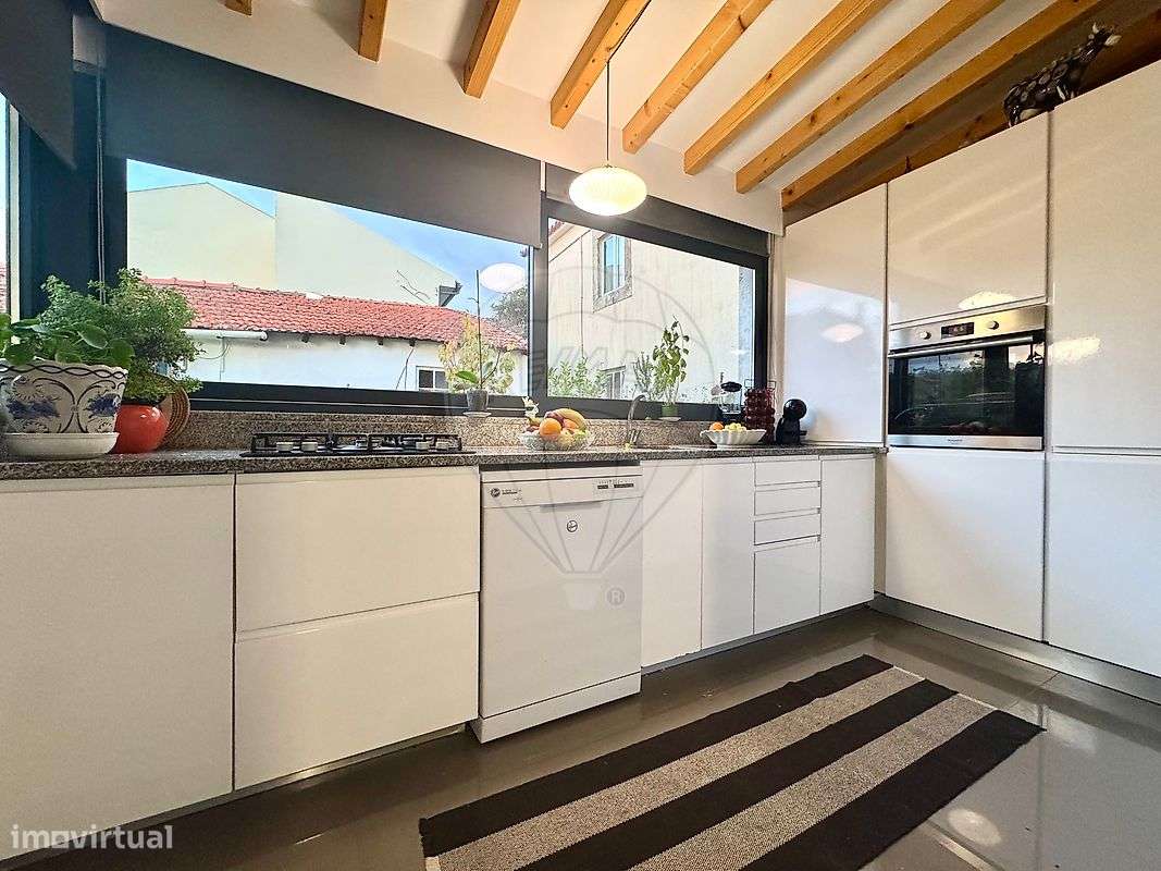 Moradia T6 para venda - Grande imagem: 2/13