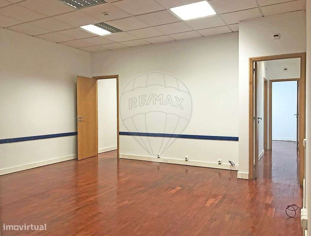 Escritório  para arrendamento - Grande imagem: 5/12