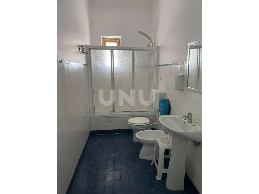 Prédio com uma fracção-19