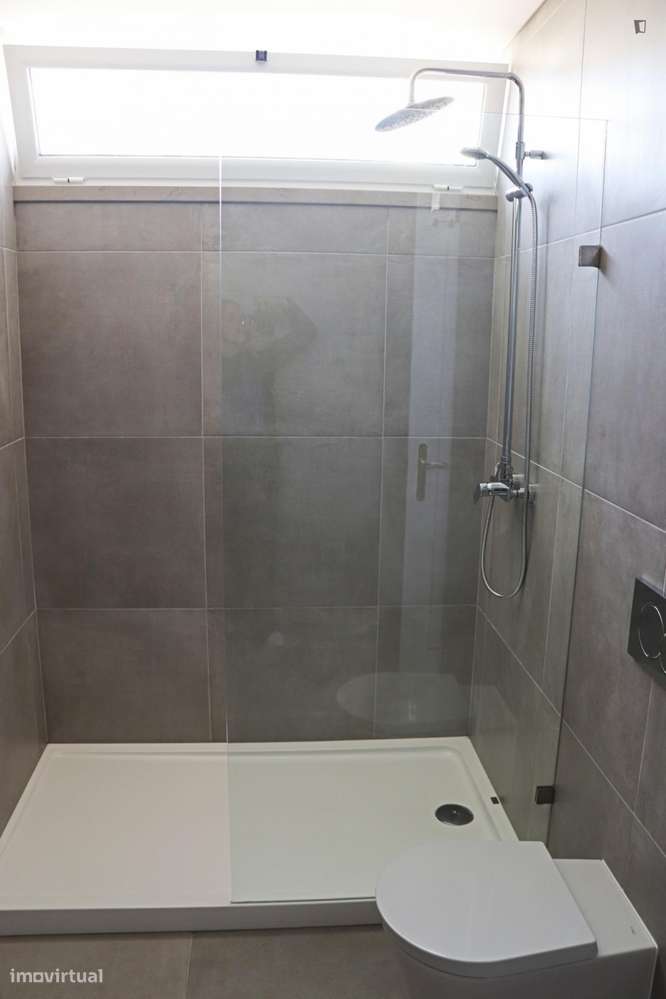 Quarto - localizado em Carcavelos Lisbon - Grande imagem: 4/23