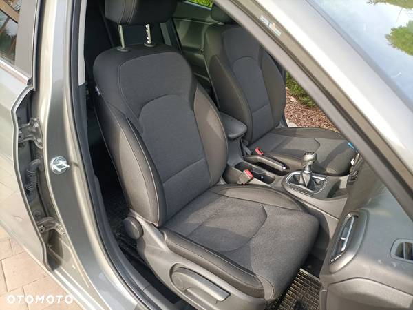 Hyundai I30 1.5 DPI Comfort - 11