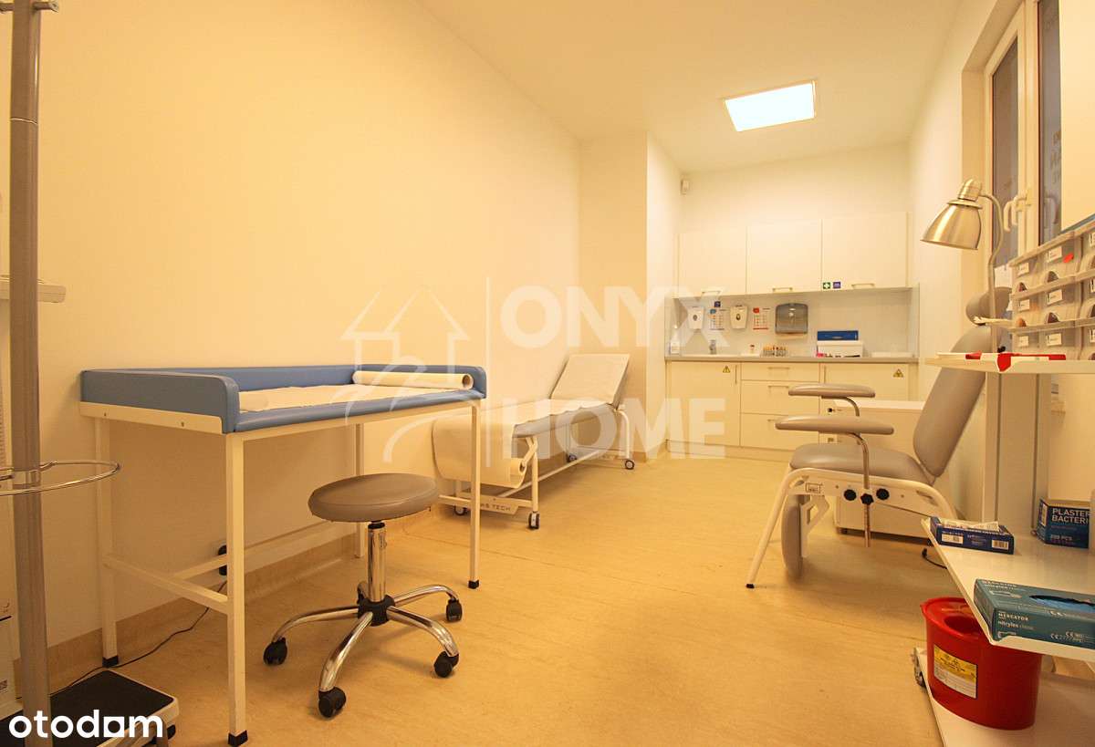 Lokal w centrum Gdyni, z dużym zapleczem 284,74 m2-9