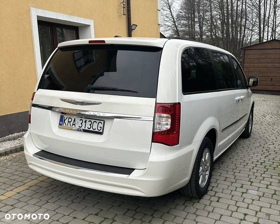 Chrysler Town & Country 3.6 Touring - 17