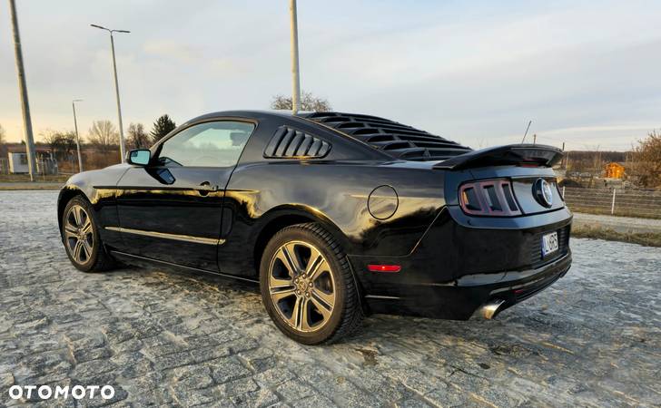 Ford Mustang 3.7 V6 Premium - 9