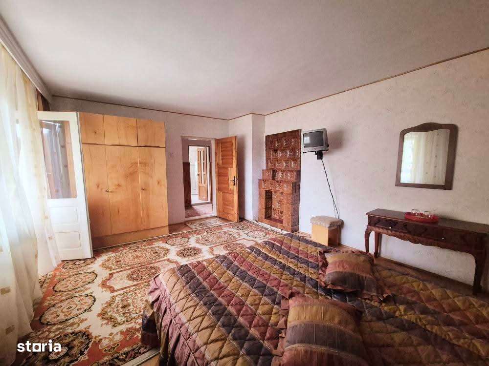 Vilă și teren generos de 3500 mp, Bâtca Doamnei - Piatra Neamț-1