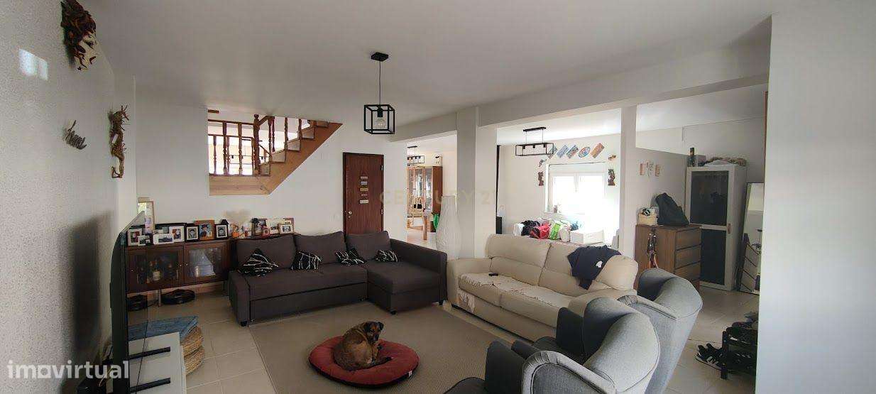 Moradia independente com 8 quartos | Caneças-Odivelas-10