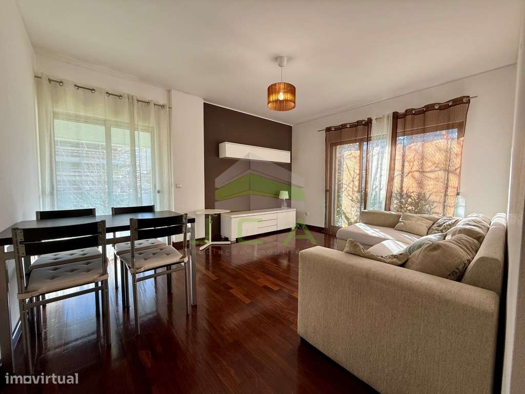 T1 com piscina, totalmente mobilado e equipado - Grande imagem: 4/11