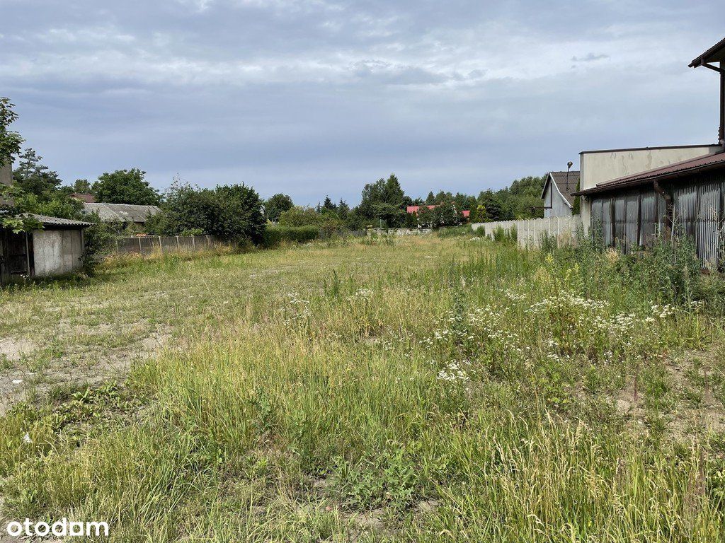 Działka pod zabudowę mieszkaniowo-usługową