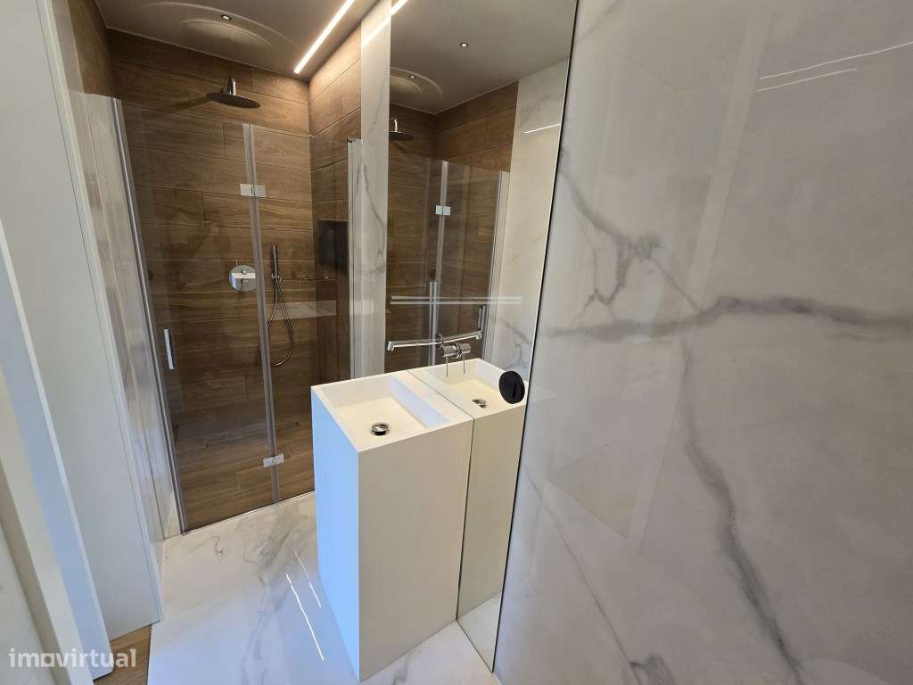 Moradia isolada T5, arquitetura contemporânea com piscina - Verdizela-52
