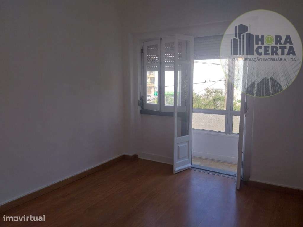 Apartamento T4 nas Mercês!-15