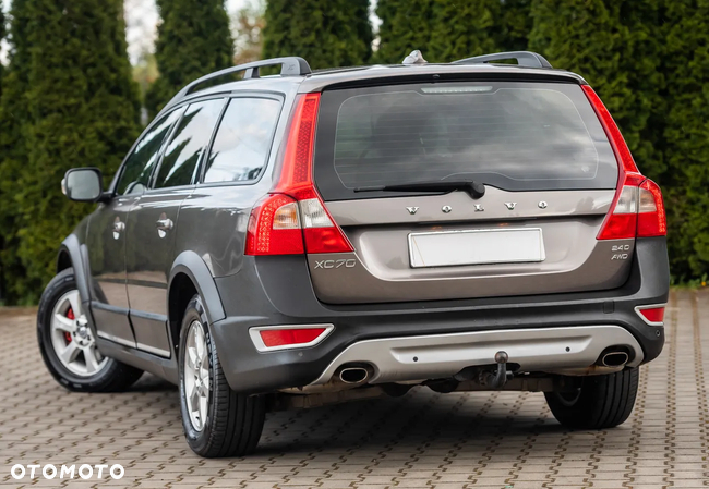 Volvo XC 70 2.4D AWD Summum - 8