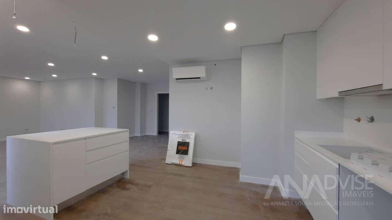 Apartamento T4 + Terraço para venda junto ao centro de Viseu - Grande imagem: 5/29