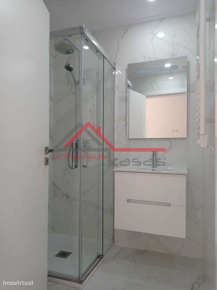 Apartamento Novo T5 Duplex c/ garagem na Urb Alto dos Moinhos, Montijo-15