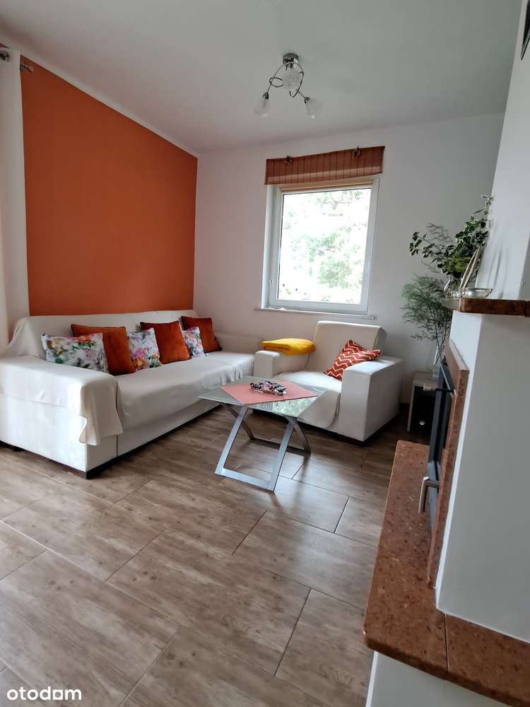 Dom nad jeziorem, całoroczny, nasadzenia, fotowotaika, media, wiata-3