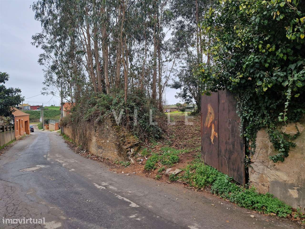 Terreno constituído por 2 artigos com uma área total de 6.156 m2, urba - Grande imagem: 4/8