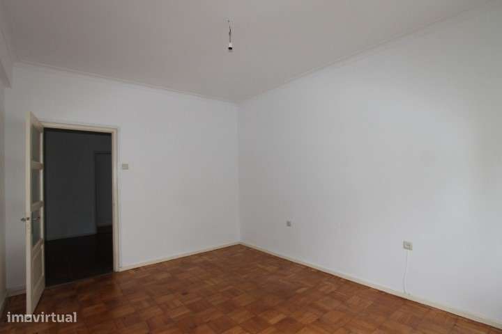 T3 Ao Centro do Porto- INEM- Metro Faria Guimarães - Grande imagem: 2/25