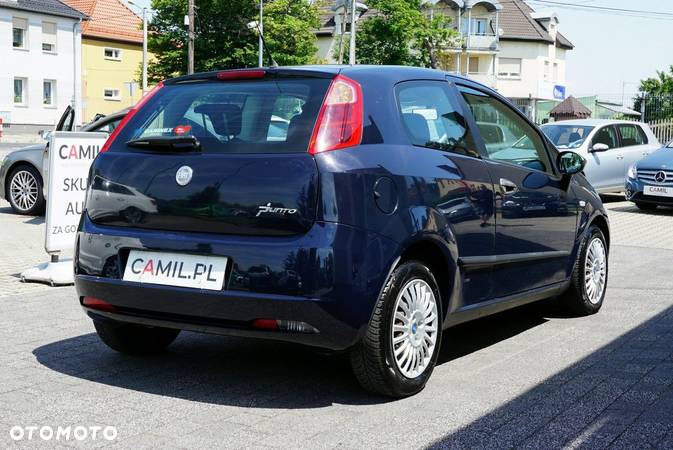 Fiat Grande Punto - 4