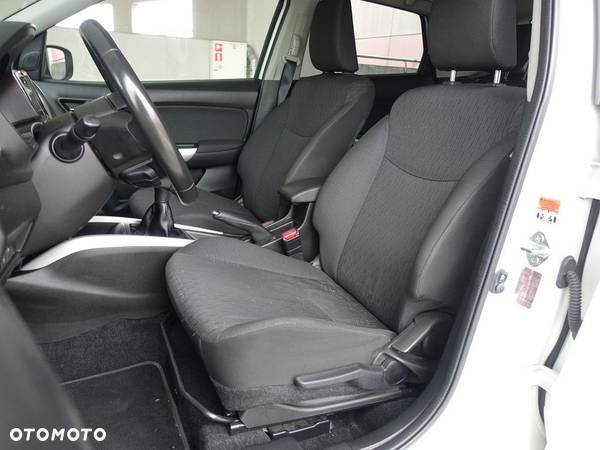 Suzuki Baleno 1.2 Dualjet (SHVS) Hybrid Comfort - 13