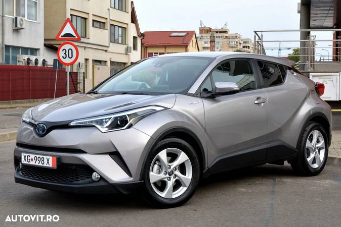 Toyota C-HR Hybrid Style - 1