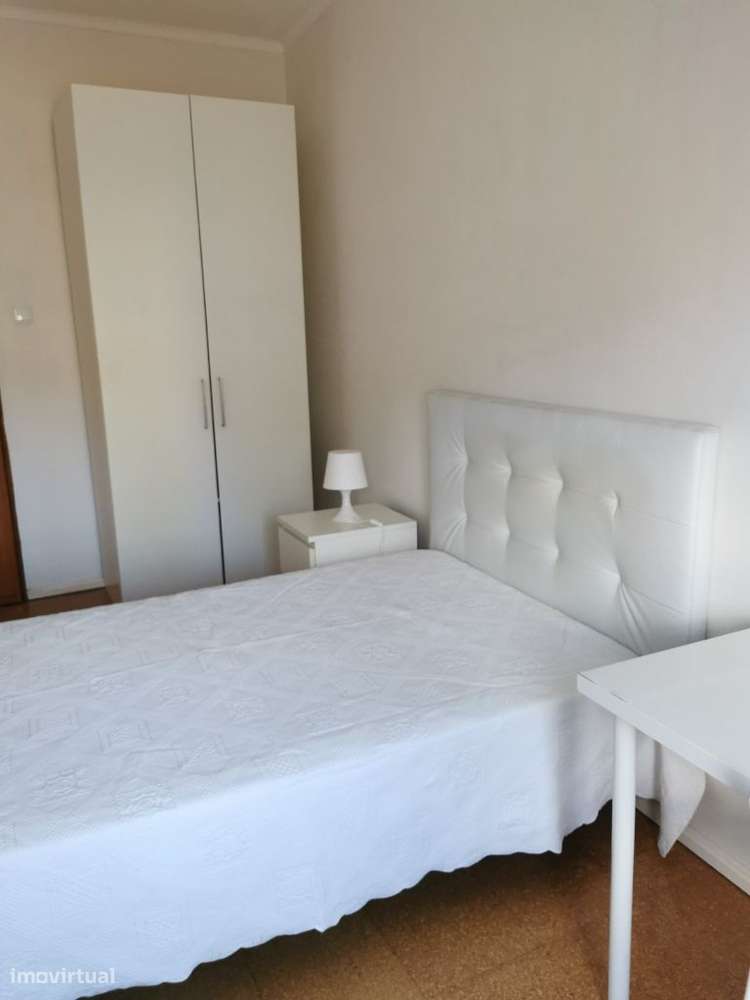 Quarto centro de Mem-Martins - Grande imagem: 3/8