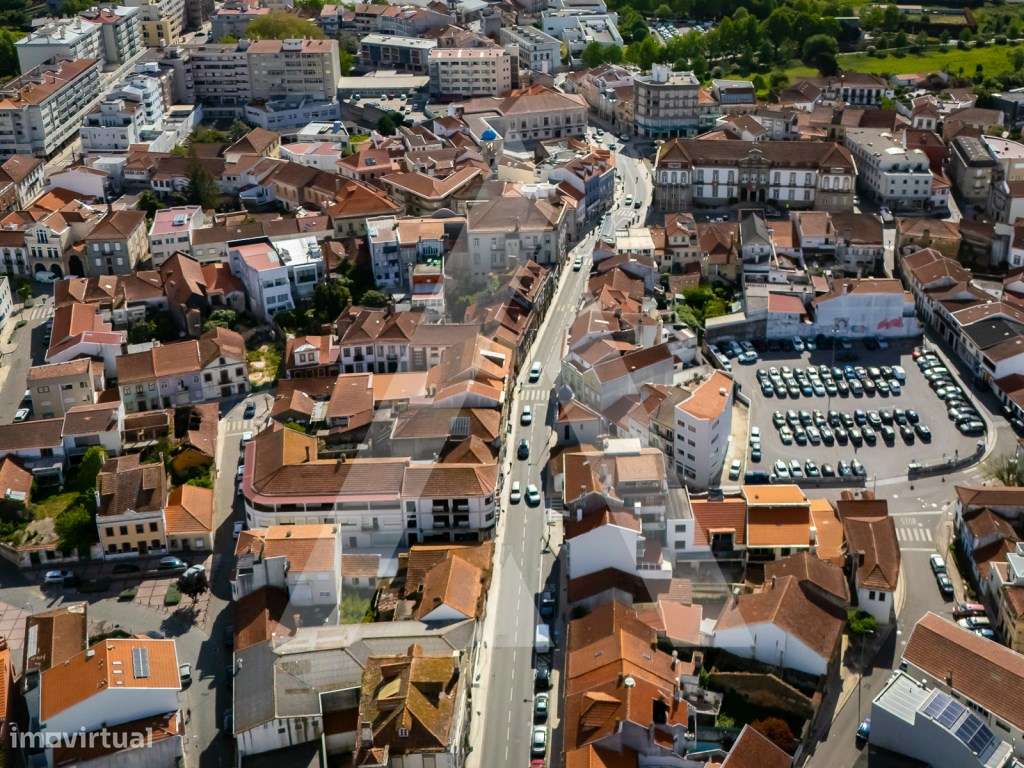 Prédio Centro Cidade de Ovar - Investimento-24