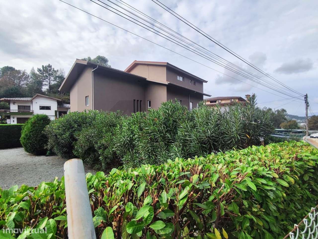 Prédio Misto com 4 frações-8