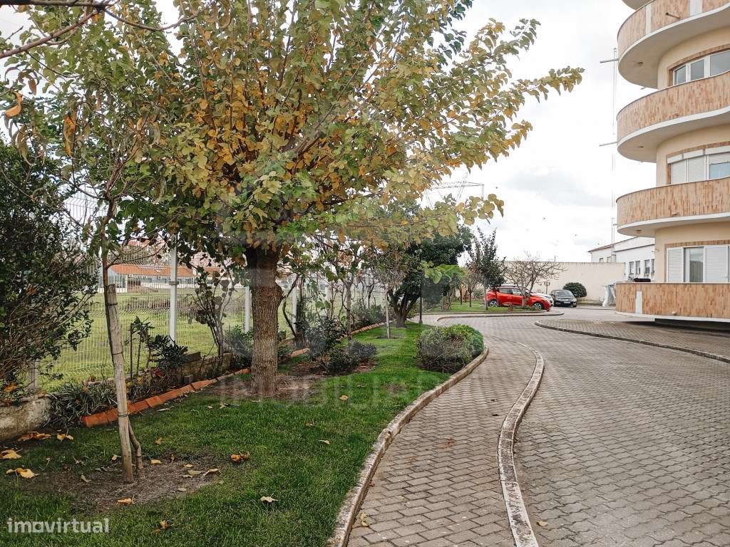 Apartamento T3 em Samora Correia-29