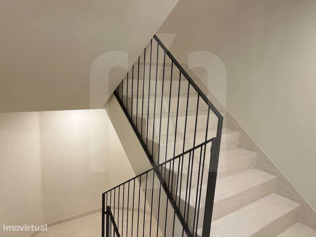 Apartamento T1+1 com Jardim no centro do Porto-6