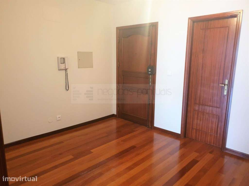Apartamento T3 - próximo ao Braga Parque, com lugar de garagem-12