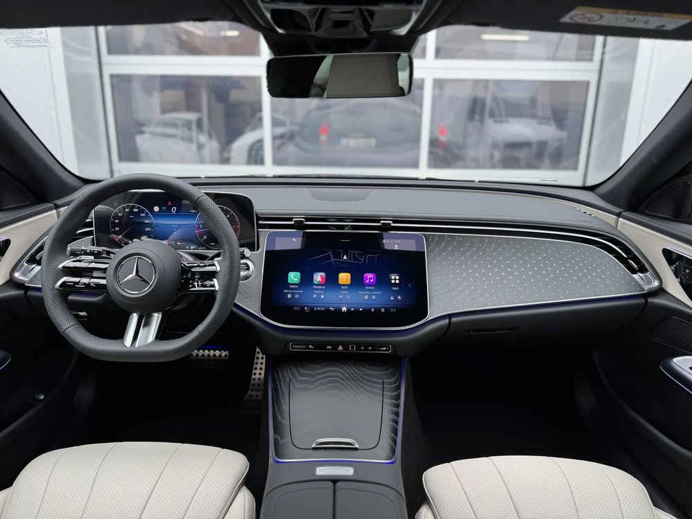 E220d 4Matic kombi, Linia AMG Advanced Plus, Kamera 360, Hak
