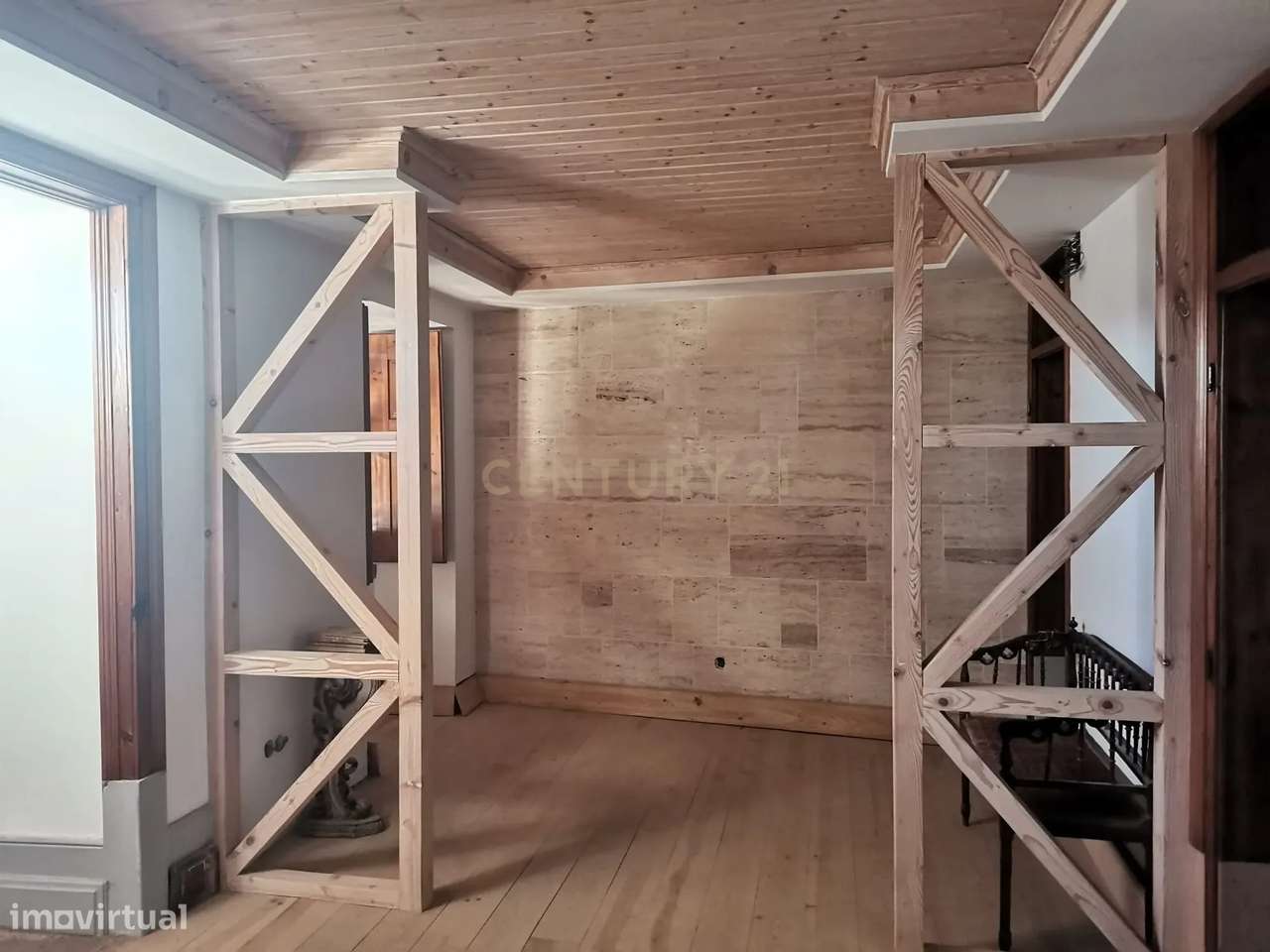 Prédio com vista soberba sobre o rio Mondego-29