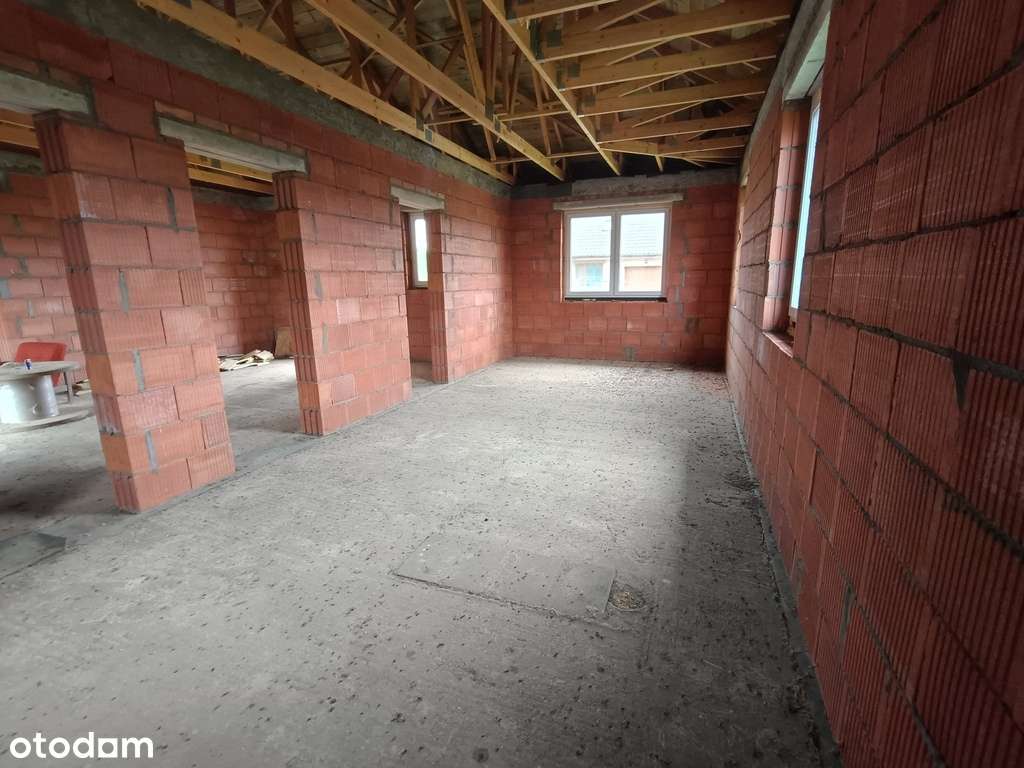 Dom z przestronną działką!-6