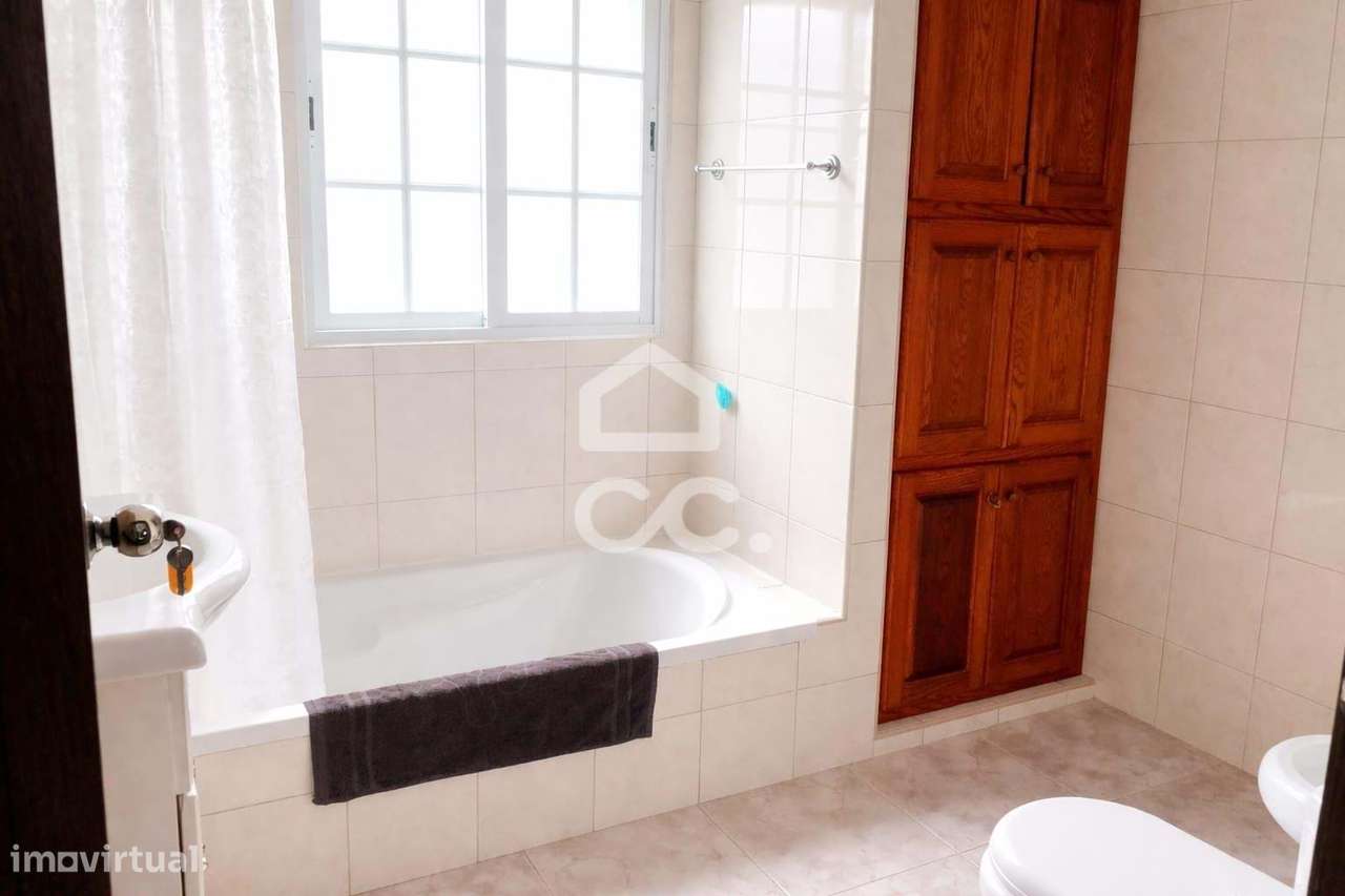 Moradia com 4 Quartos - Achadinha - Nordeste - Grande imagem: 5/29