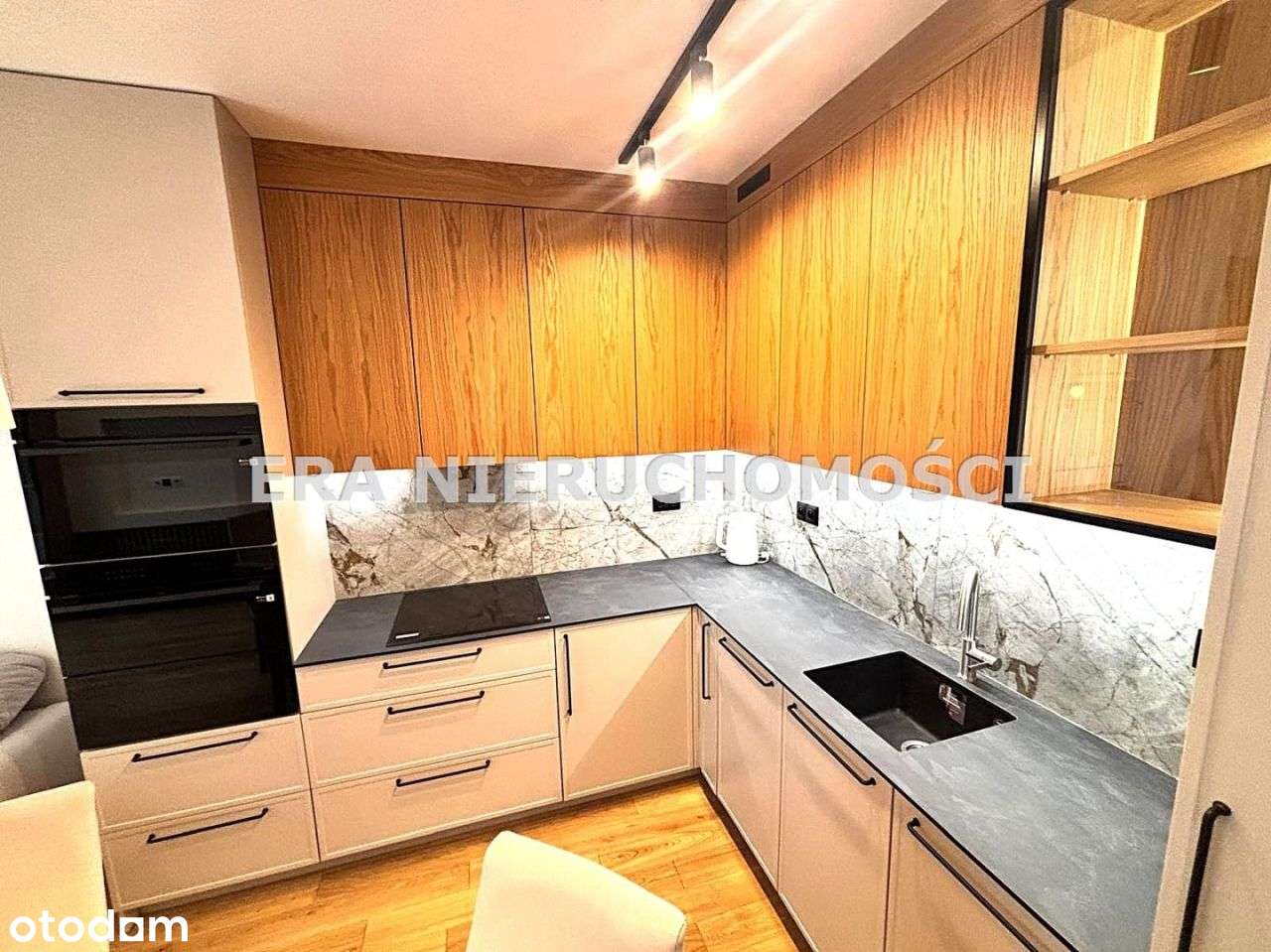 Prestiż, komfort, wysoki standard, 3 pok, winda Eh-7