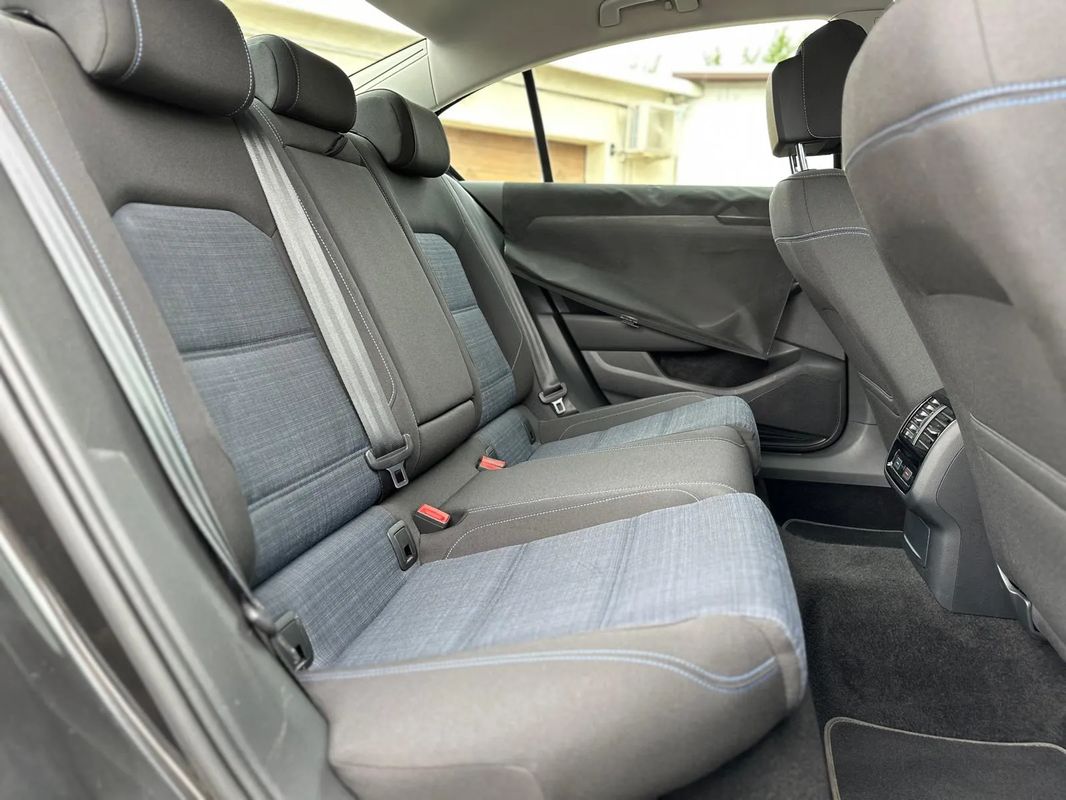 Volkswagen Passat 1.4 TSI Plug-In-Hybrid DSG GTE - 34