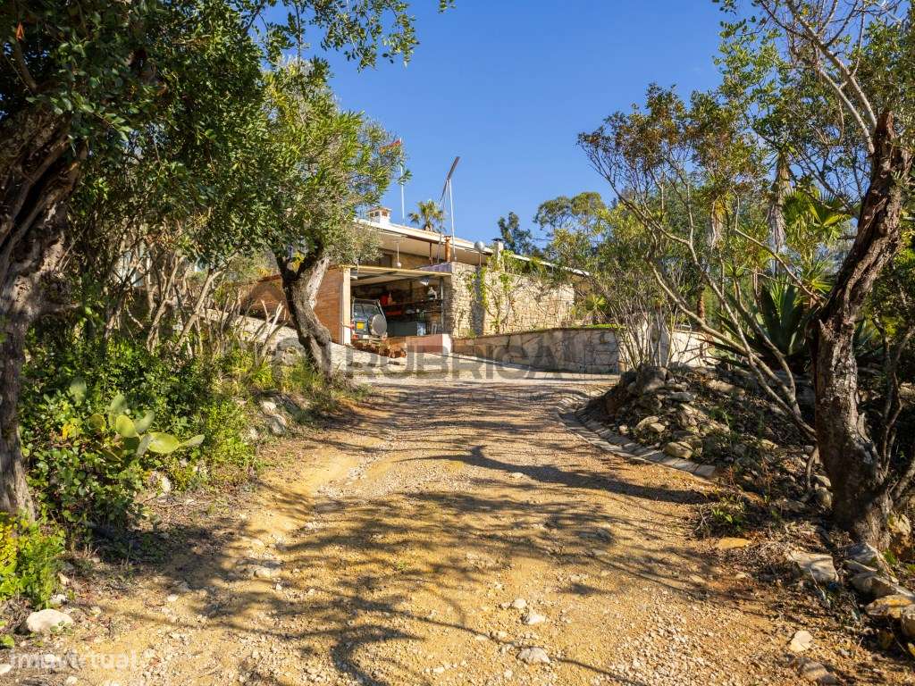 Propriedade Única em Zona Privilegiada com Vista Mar e Piscina - Loulé-56