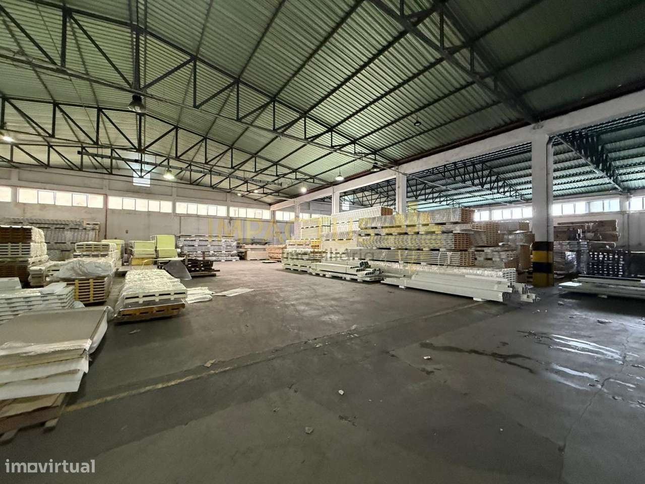 Armazém em Zona Industrial - Grande imagem: 3/15