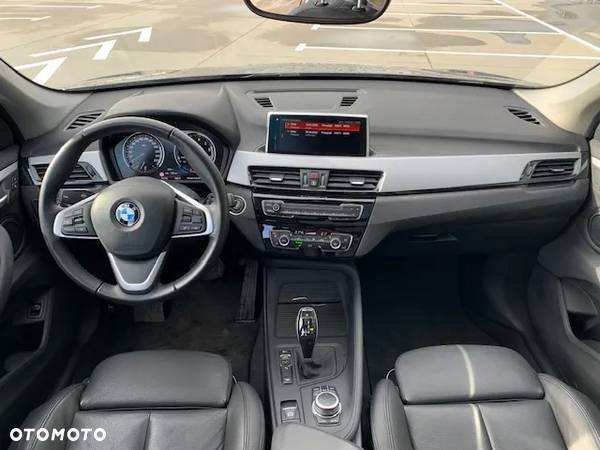 BMW X1 sDrive20i Advantage - 8