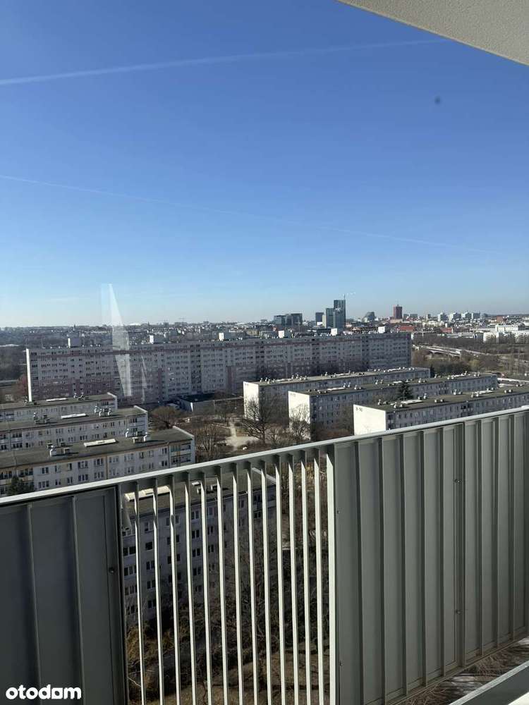 Dwa pokoje, oddzielna kuchnia, panoramiczny widok, balkon typu loggia-11