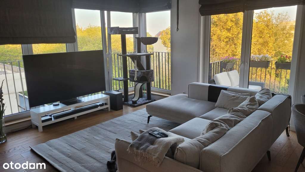 Duże, jasne mieszkanie w prestiżowej lokalizacji-1