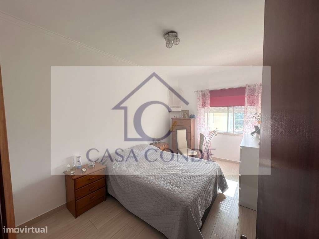 Apartamento T2 Totalmente Remodelado com Vista Privilegiada - Miratejo-15
