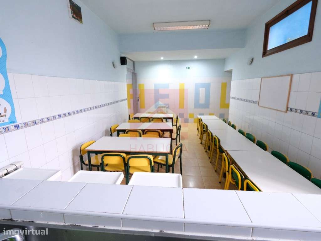 Prédio em Rio Tinto - Próximo à estação da CP e Metro da Campaínha-8