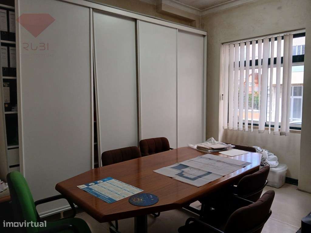 Edifício Comercial no Bairro do Salgado-10