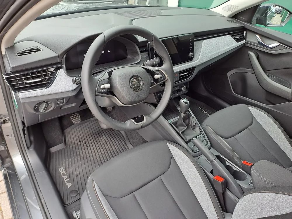 SKODA SCALA 1.0 TSI 115KM SELECTION, opony wielosezonowe, dostępna od ręki