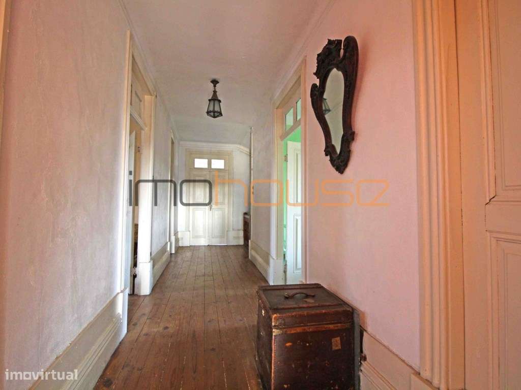 Casa senhorial do século XIX ( Zona Espaço Central II)-28