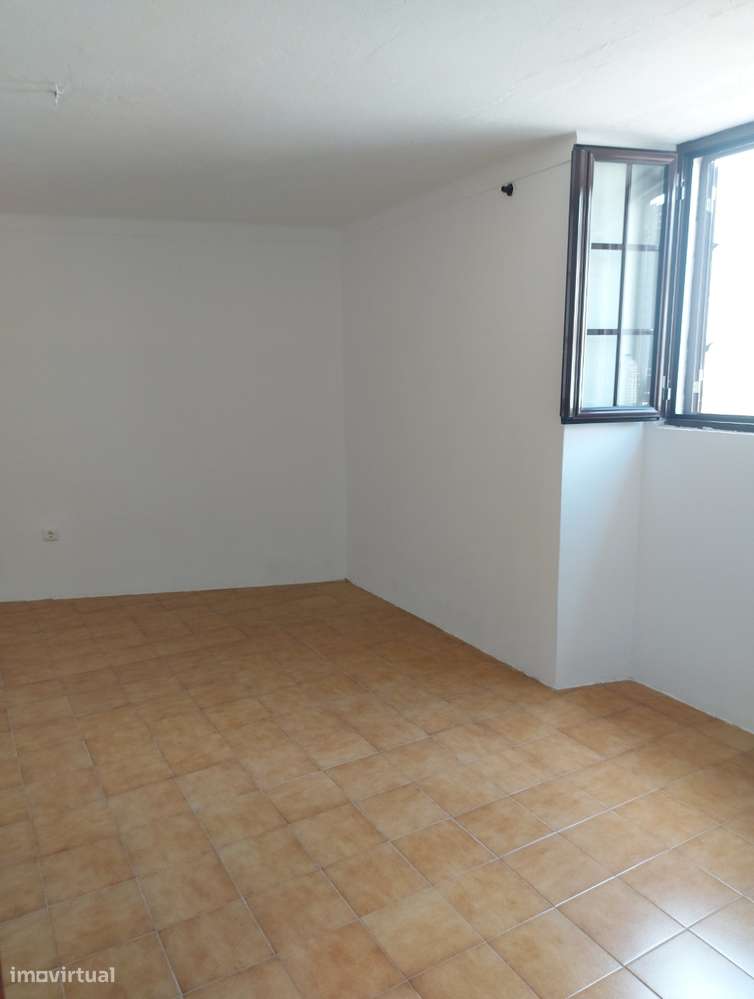 Moradia Geminada T3 - Selmes - Grande imagem: 5/31