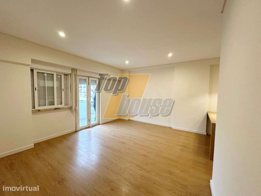 Apartamento T1 Costa de Caparica Totalmente Reabilitado-6