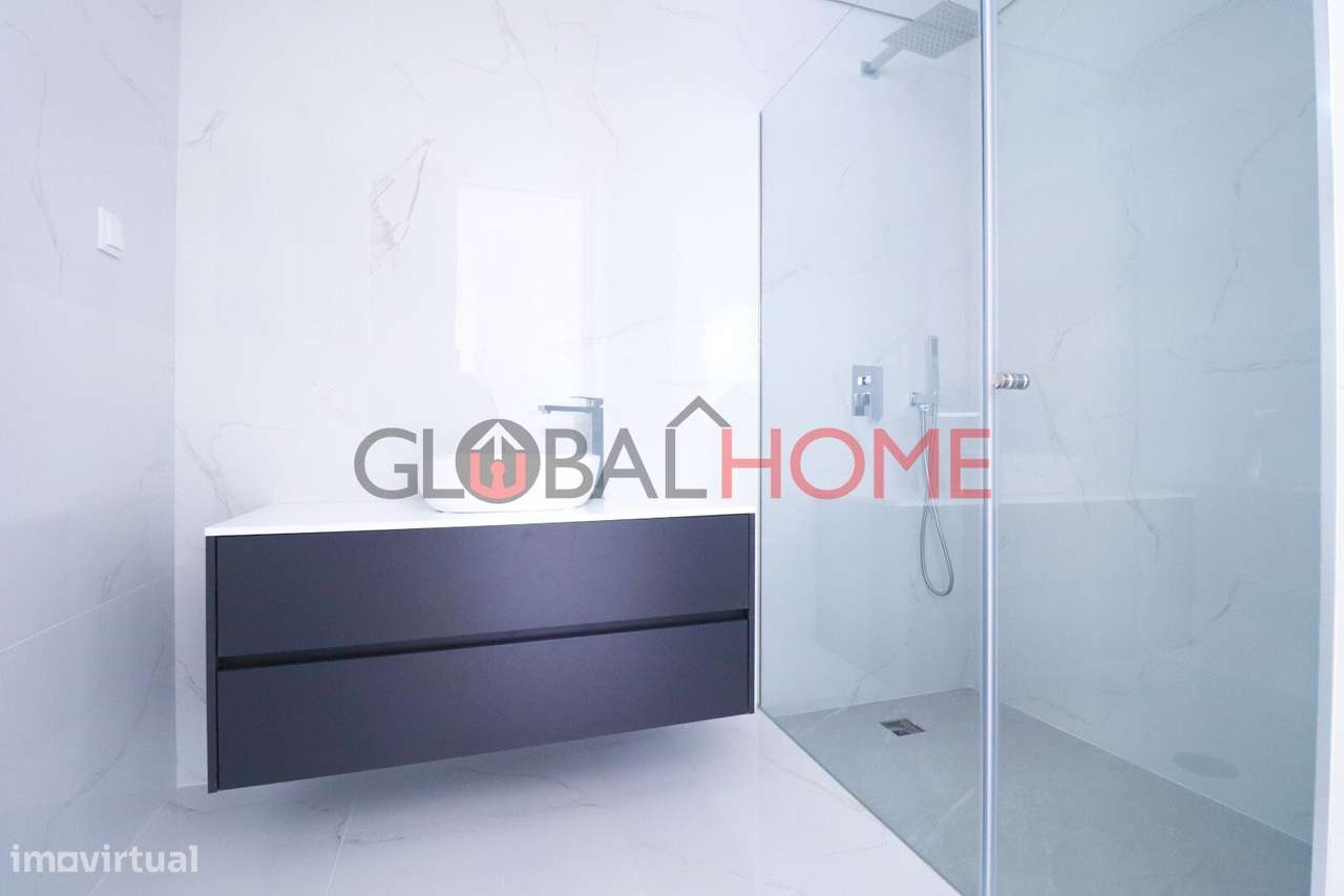 Moradia T3 Nova com Terraço e Piscina em São Pedro da Cova-40